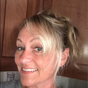 Meet your Posher, Valerie